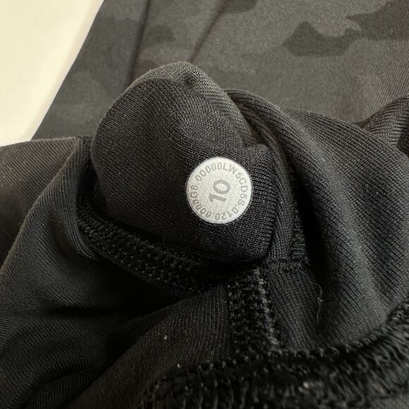 Lululemon Wunder Under High Rise Tight 25" Sz 10 Black/Gray Camo Crop Legging - Picture 9 of 12